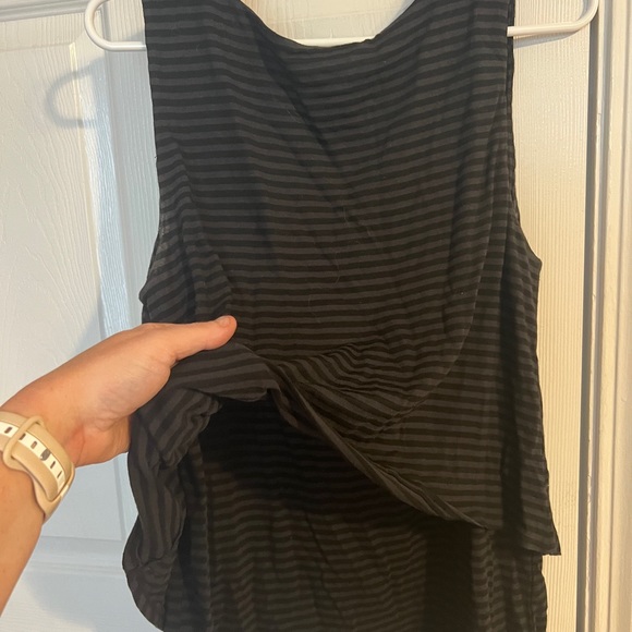 Black striped, size med tank - Picture 6 of 12